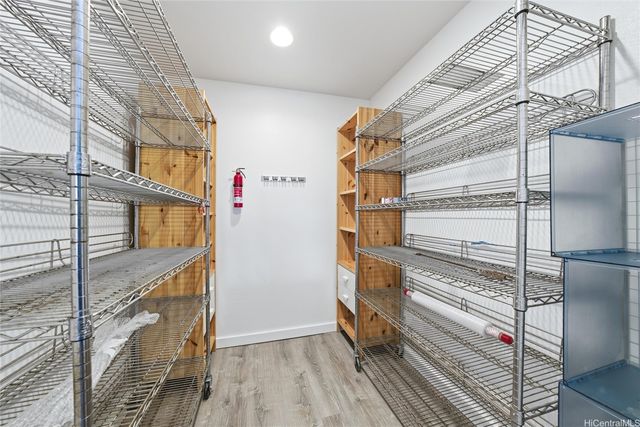 1386 Nanialii Street, Kailua, HI 96734