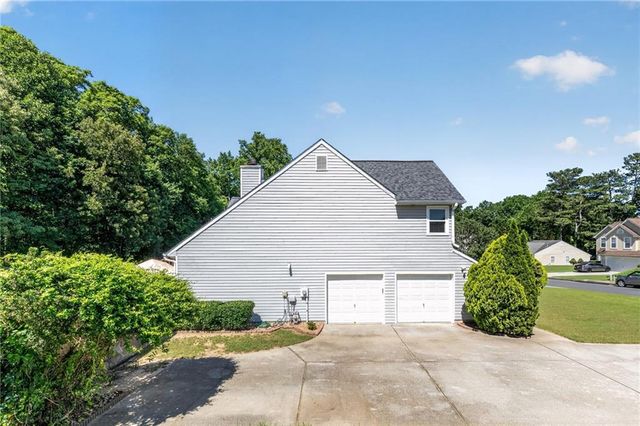 1425 Willow River Run, Grayson, GA 30017