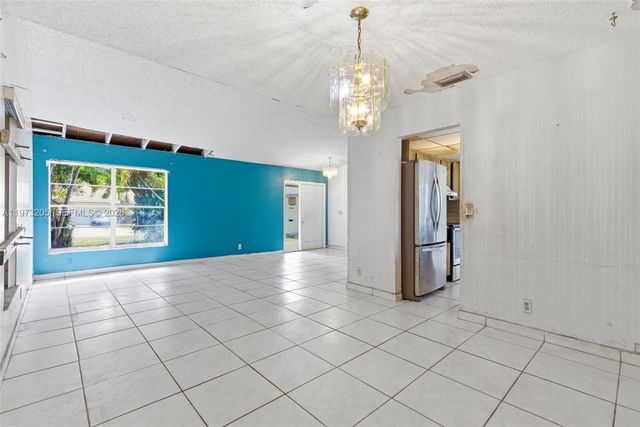 7389 NW 48th Pl, Lauderhill, FL 33319