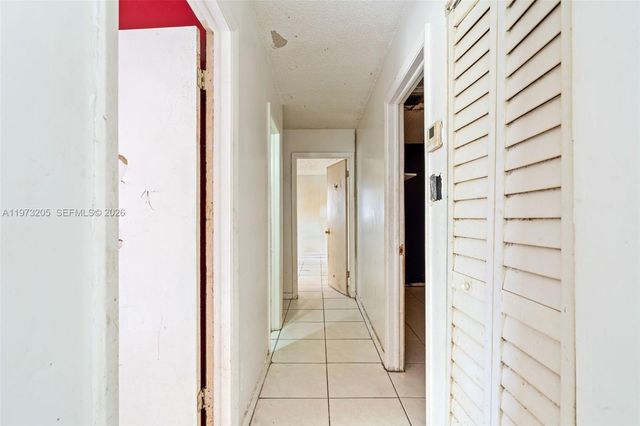 7389 NW 48th Pl, Lauderhill, FL 33319