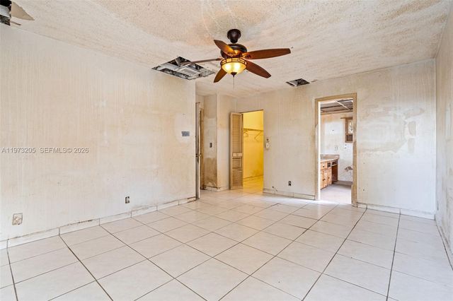 7389 NW 48th Pl, Lauderhill, FL 33319