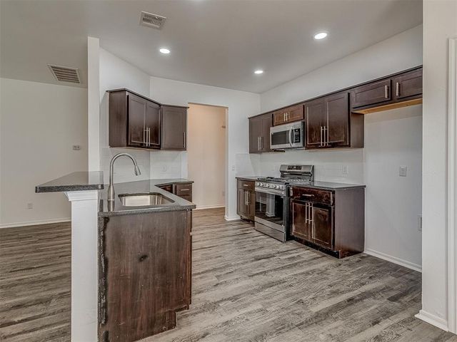 1720 Castle Street, Oklahoma City, OK 73120
