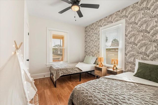 1131 10TH AVENUE S, St Petersburg, FL 33705