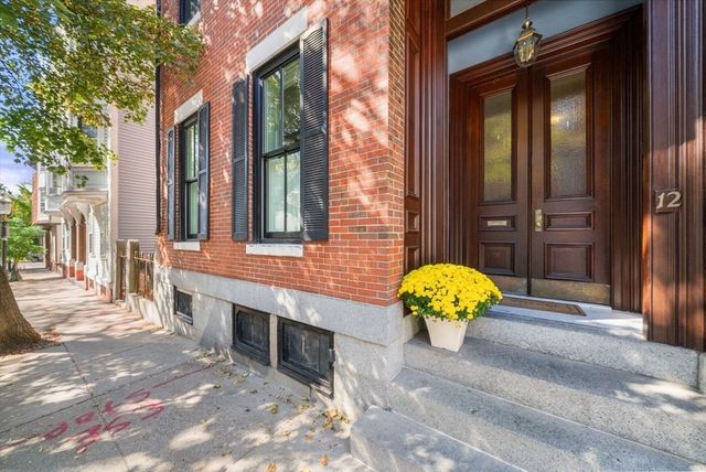 12 Cordis Street 1, Boston, MA 02129