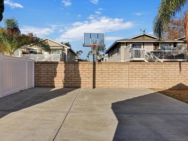 4341 Arbor Cove, Oceanside, CA 92058