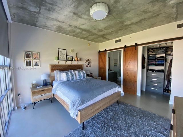 3451 NE 1st Ave M0906, Miami, FL 33137