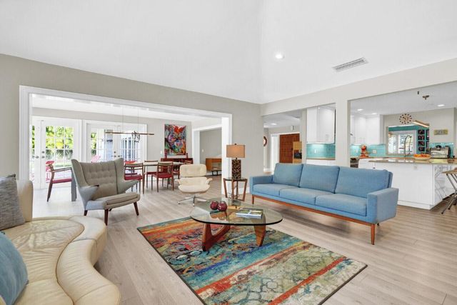 10539 Pine Tree Terrace, Boynton Beach, FL 33436