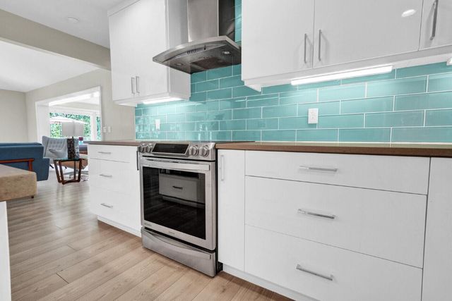 10539 Pine Tree Terrace, Boynton Beach, FL 33436