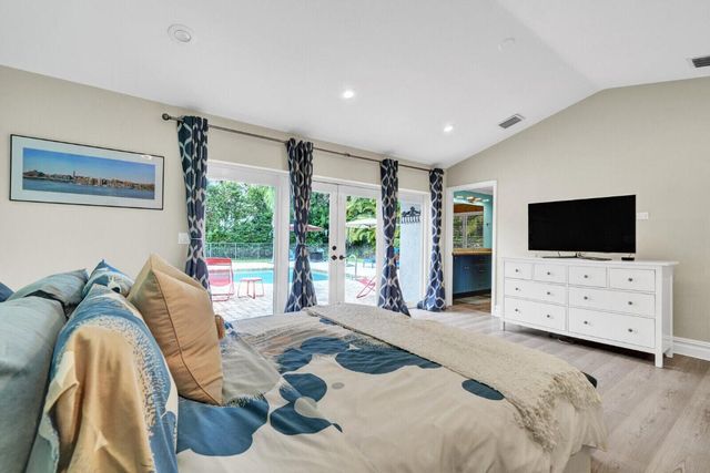 10539 Pine Tree Terrace, Boynton Beach, FL 33436