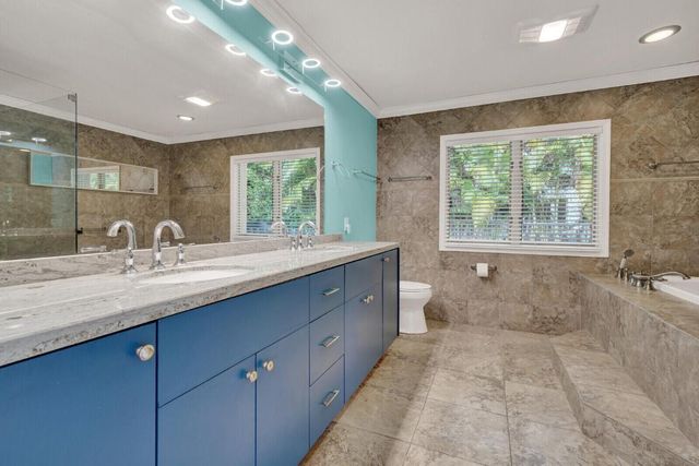 10539 Pine Tree Terrace, Boynton Beach, FL 33436