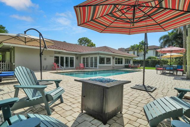 10539 Pine Tree Terrace, Boynton Beach, FL 33436