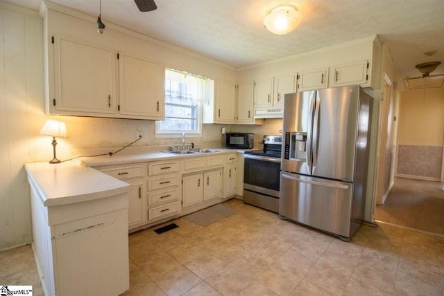 410 Mcelhaney Road, Travelers Rest, SC 29690