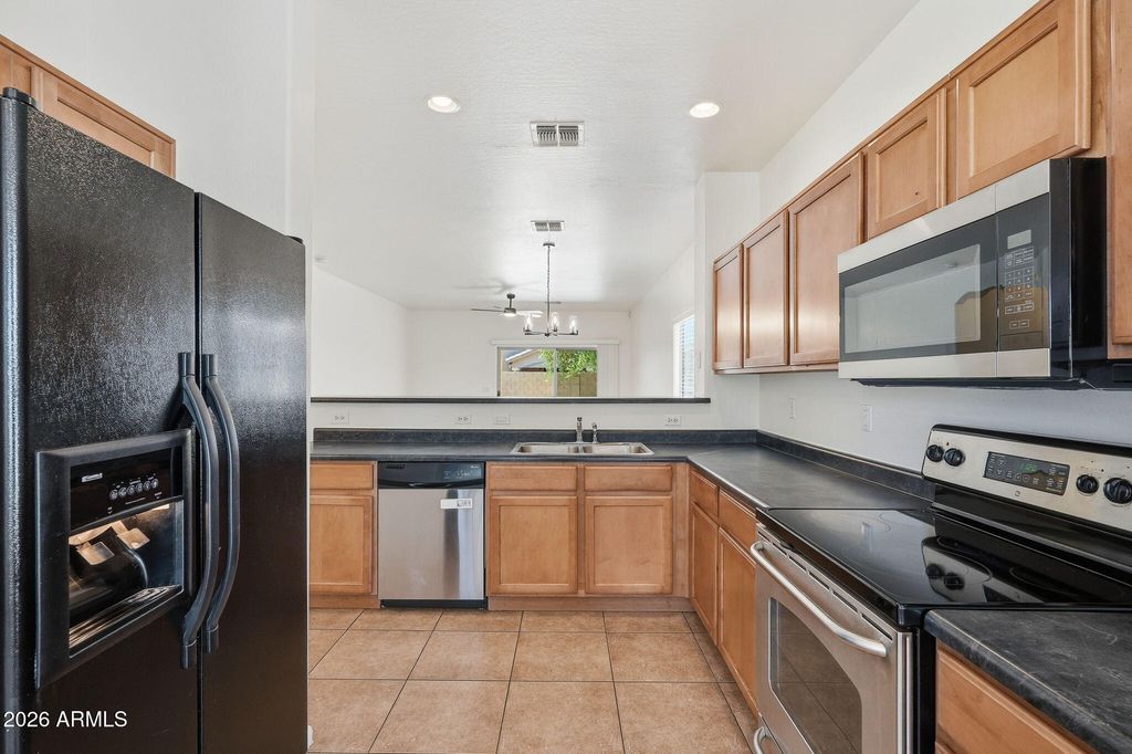 Image 3 of property listing at 10235 W LUXTON Lane, Tolleson, AZ 85353