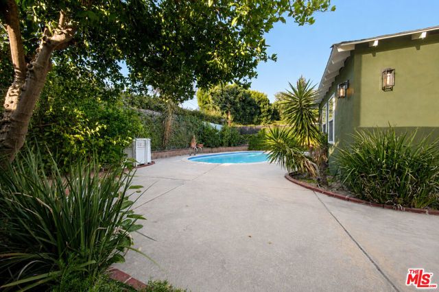 12773 La Maida Street, Los Angeles, CA 91607