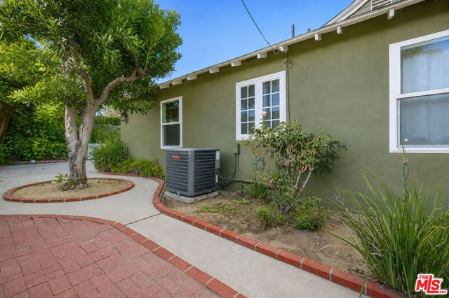 12773 La Maida Street, Los Angeles, CA 91607