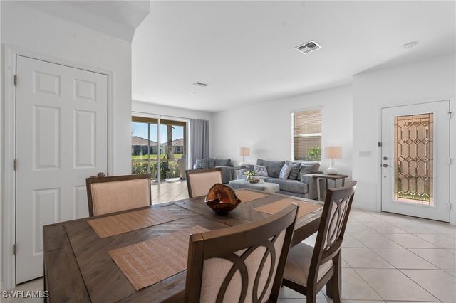 2850 Blossom WAY, Naples, FL 34120