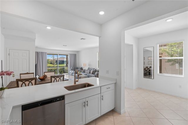 2850 Blossom WAY, Naples, FL 34120