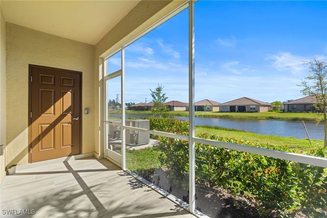 2850 Blossom WAY, Naples, FL 34120