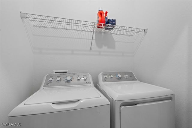 2850 Blossom WAY, Naples, FL 34120