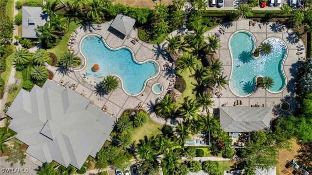 2850 Blossom WAY, Naples, FL 34120