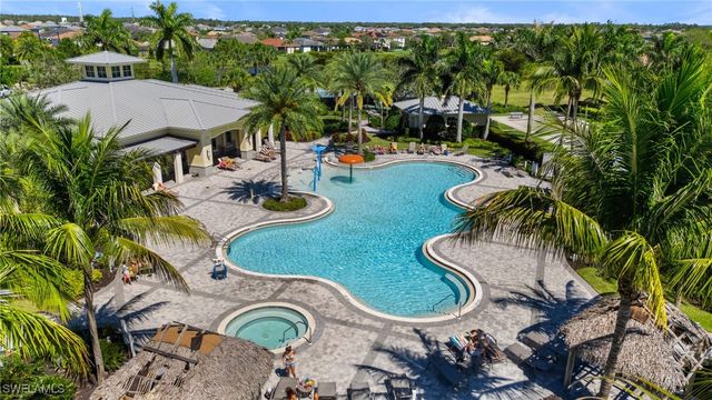 2850 Blossom WAY, Naples, FL 34120