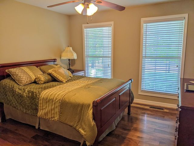 93 Tamatha Dr, Paris, TN 38242