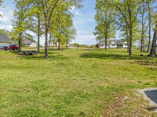 93 Tamatha Dr, Paris, TN 38242