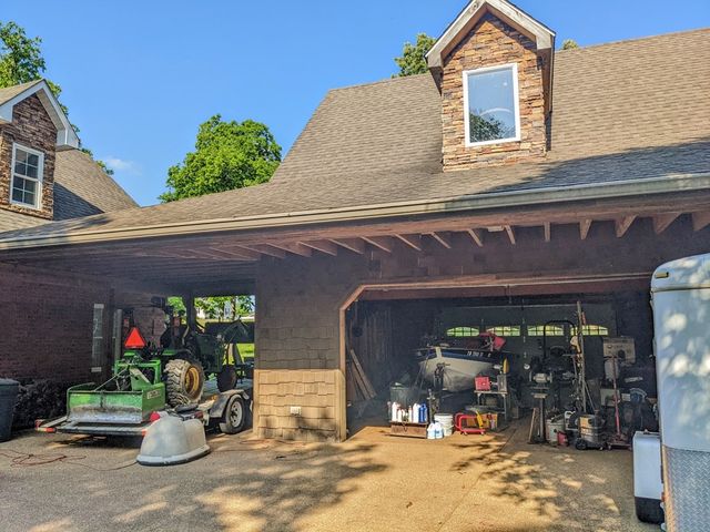 93 Tamatha Dr, Paris, TN 38242