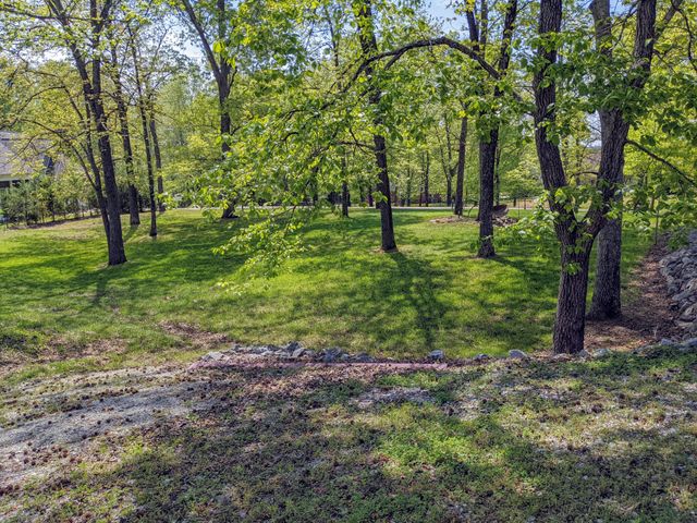 93 Tamatha Dr, Paris, TN 38242