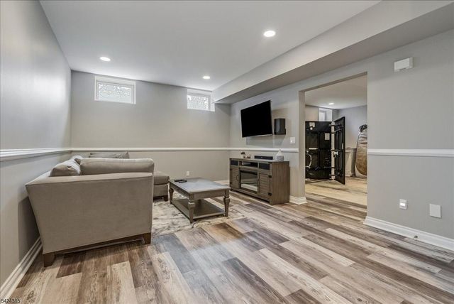 91 Ridge Rd, Jefferson Twp., NJ 07438