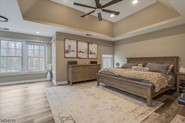 91 Ridge Rd, Jefferson Twp., NJ 07438