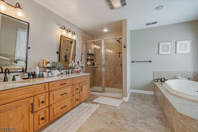 91 Ridge Rd, Jefferson Twp., NJ 07438