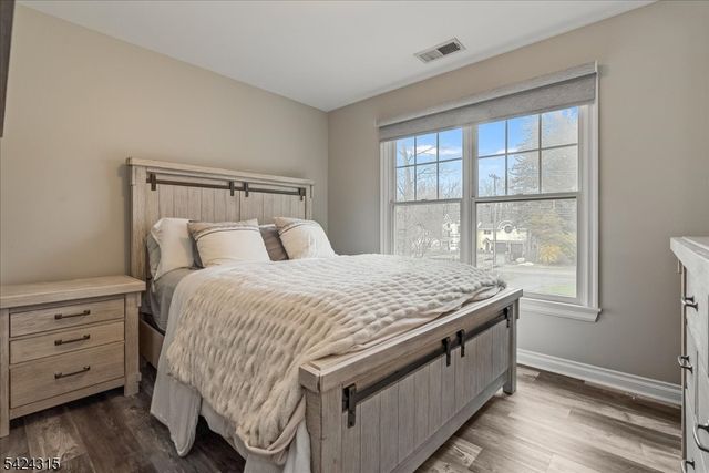 91 Ridge Rd, Jefferson Twp., NJ 07438