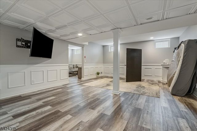 91 Ridge Rd, Jefferson Twp., NJ 07438