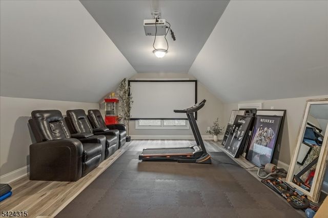 91 Ridge Rd, Jefferson Twp., NJ 07438