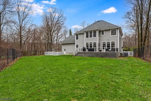 91 Ridge Rd, Jefferson Twp., NJ 07438