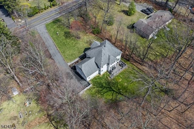 91 Ridge Rd, Jefferson Twp., NJ 07438