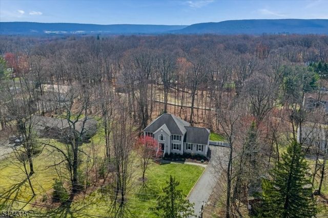 91 Ridge Rd, Jefferson Twp., NJ 07438