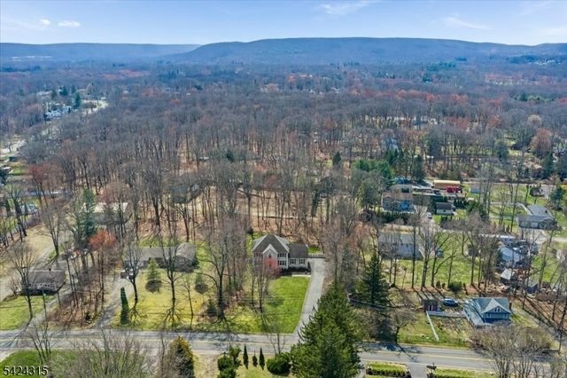 91 Ridge Rd, Jefferson Twp., NJ 07438