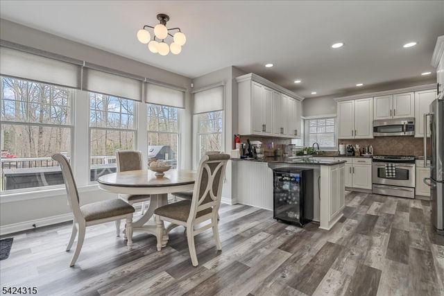 91 Ridge Rd, Jefferson Twp., NJ 07438