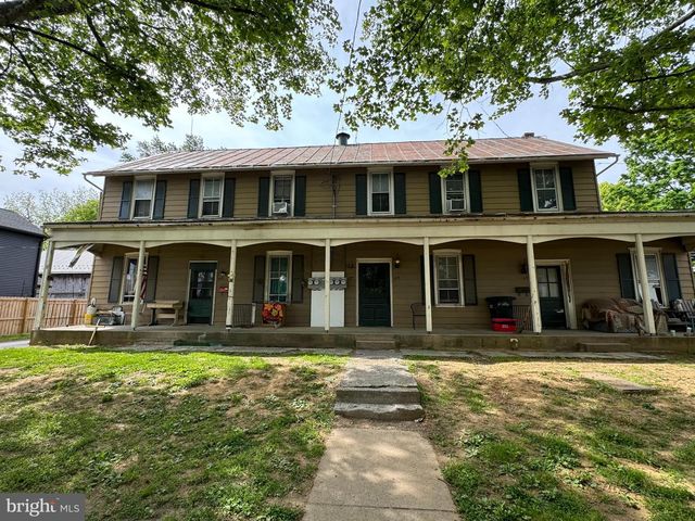 154-158 MAIN ST W, Leola, PA 17540
