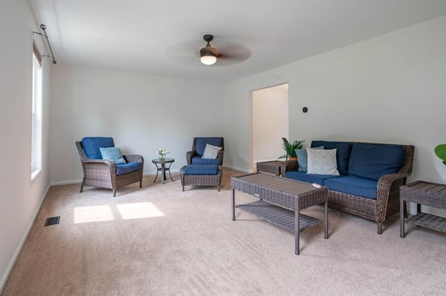 3 Drake Lane, Merrimack, NH 03054