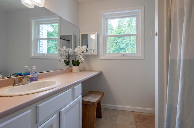 3 Drake Lane, Merrimack, NH 03054