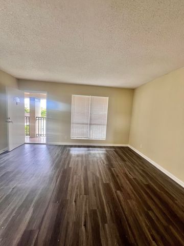 1500 N Congress Avenue A308, West Palm Beach, FL 33401