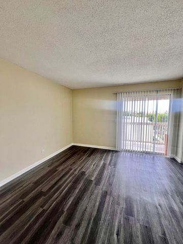 1500 N Congress Avenue A308, West Palm Beach, FL 33401