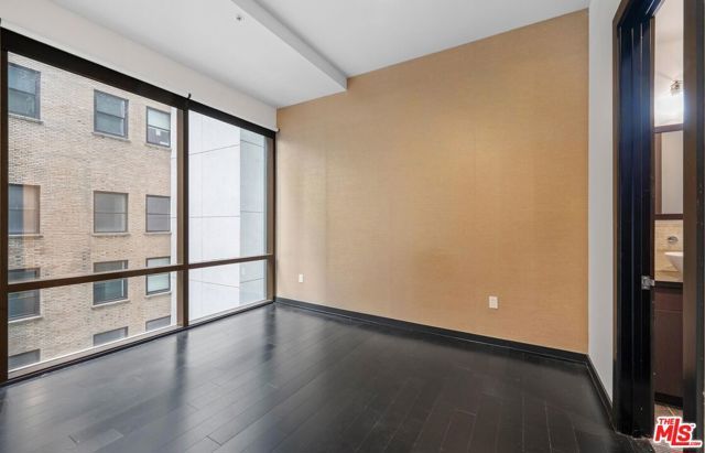 655 S Hope Street 1006, Los Angeles, CA 90017