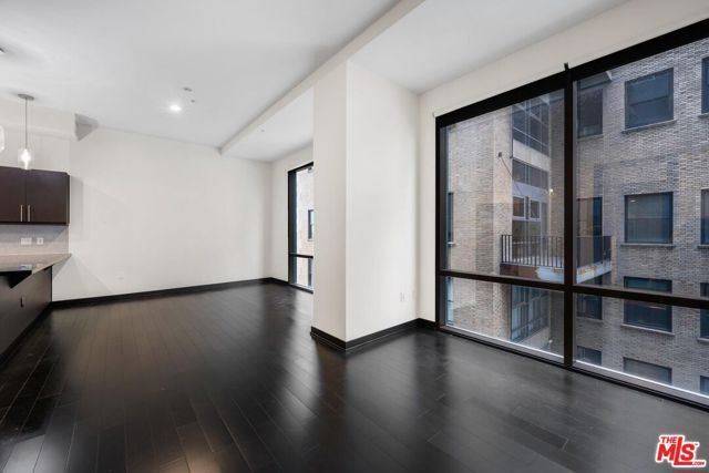 655 S Hope Street 1006, Los Angeles, CA 90017