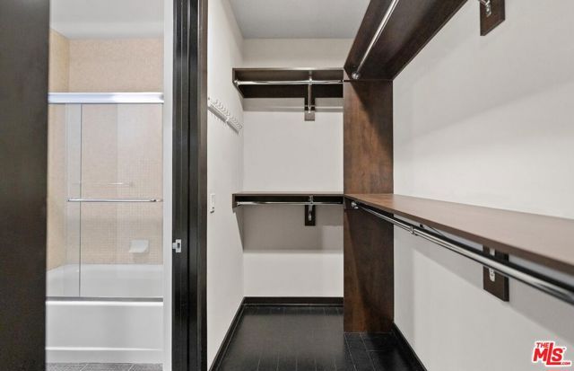 655 S Hope Street 1006, Los Angeles, CA 90017