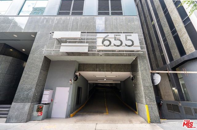 655 S Hope Street 1006, Los Angeles, CA 90017