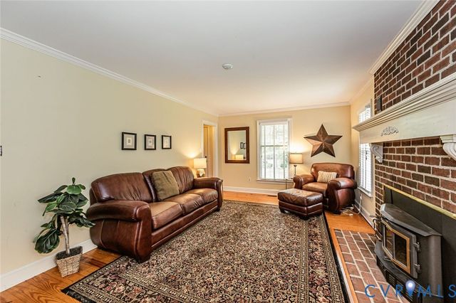 7300 Old Roxbury Rd, Quinton, VA 23141